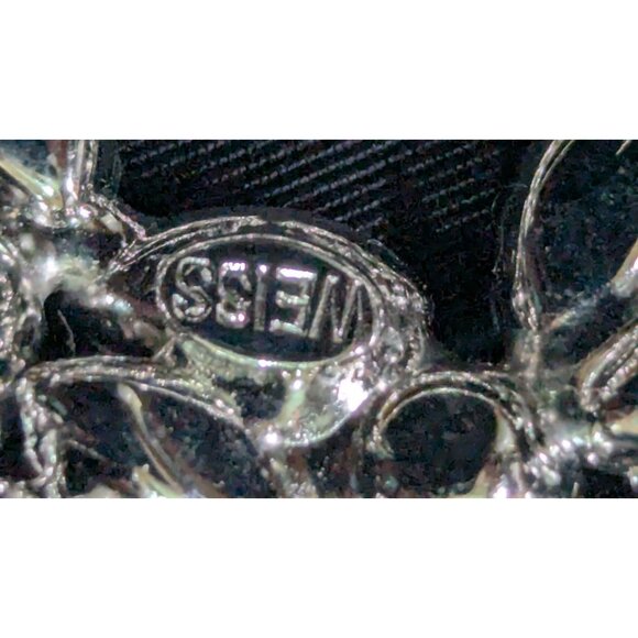 Vintage Weiss Blue Rhinestone Brooch Pin Round Wreath   Sparkle Jewelry Estate - Picture 4 of 8